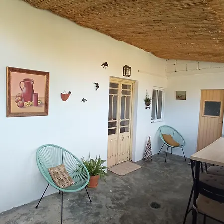 בית אירוח Garden - With Garden View *